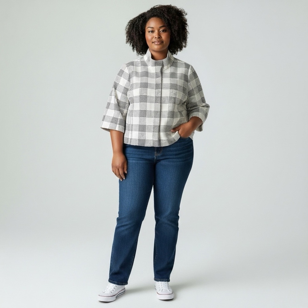 Talbot’s Petites cropped jacket size 16 Petite. White and Black